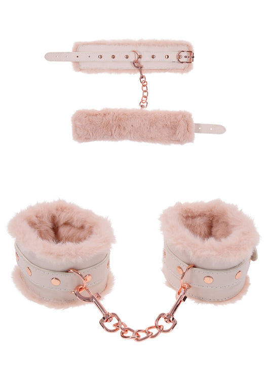 Algemas De Peluche & Pele Vegana